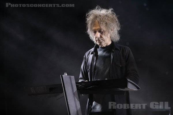 THE CURE - 2022-11-28 - PARIS - Accor Arena - Perry Archangelo Bamonte